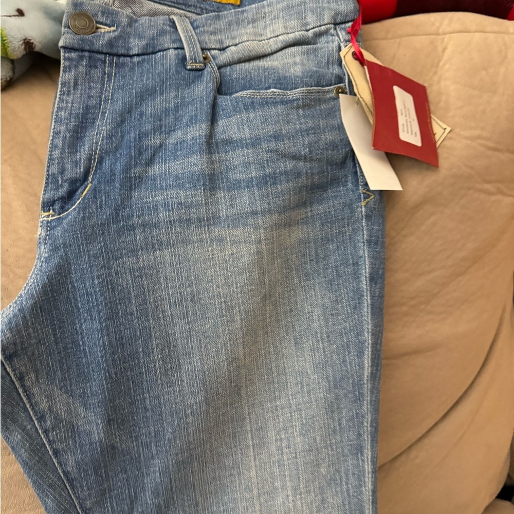 Women’s boot cut seven jeans size 12